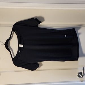 Woman's sports short sleeve top